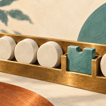 A distinctive token fits a literal slot among ordinary tokens