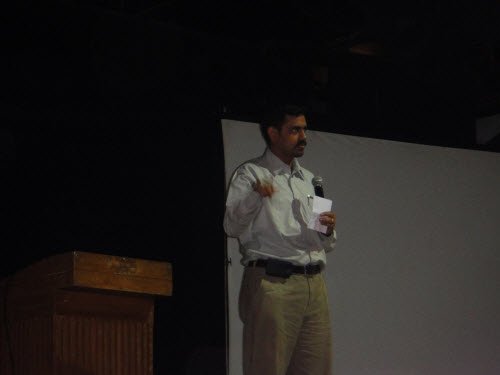 Vinod Kumar Presenting at Community Tech Days