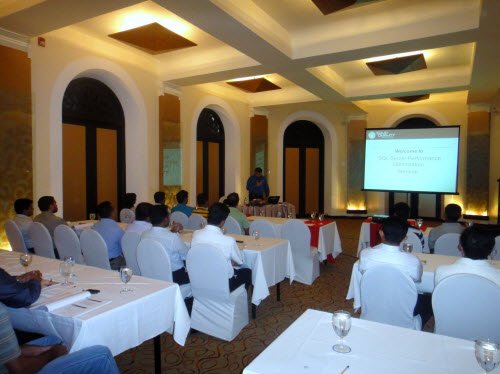 Pinal presenting SQL Server Seminar Pinal presenting SQL Server Seminar